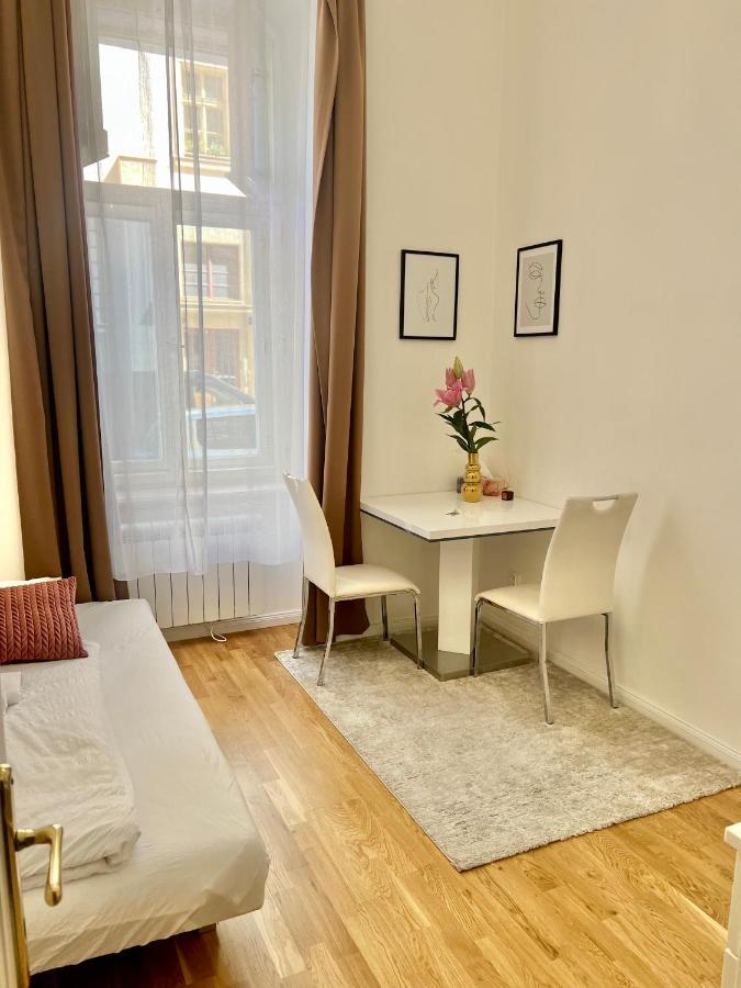 Angeloroma Deluxe Apartment Prague Extérieur photo