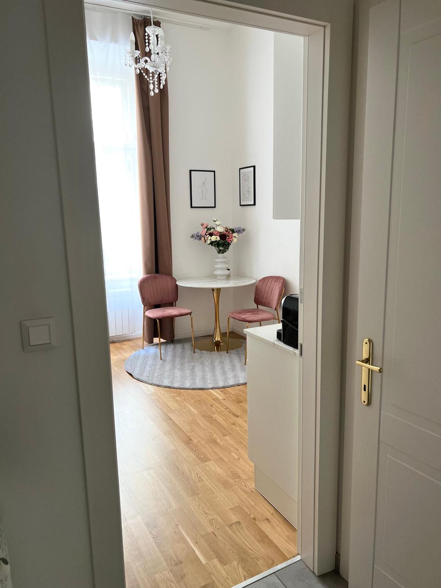 Angeloroma Deluxe Apartment Prague Extérieur photo
